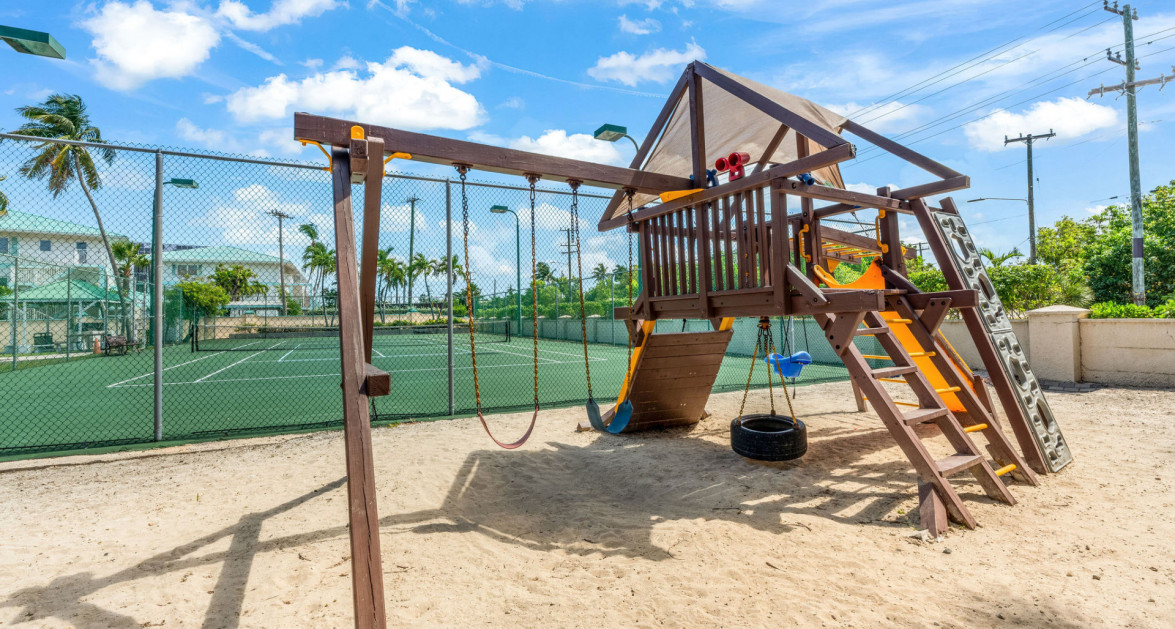 Plantation Village Seven Mile Beach Front Fully Renovated Ground Floor - Image 39