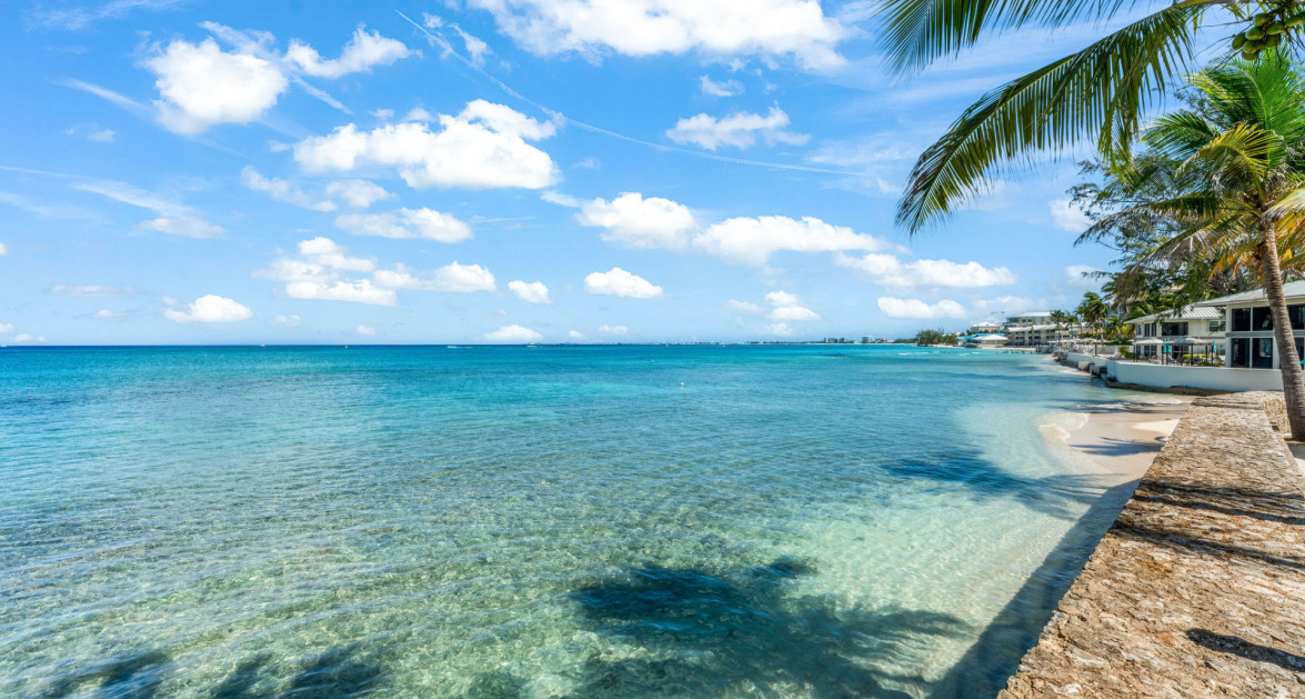 Plantation Village Seven Mile Beach Front Fully Renovated Ground Floor - Image 36