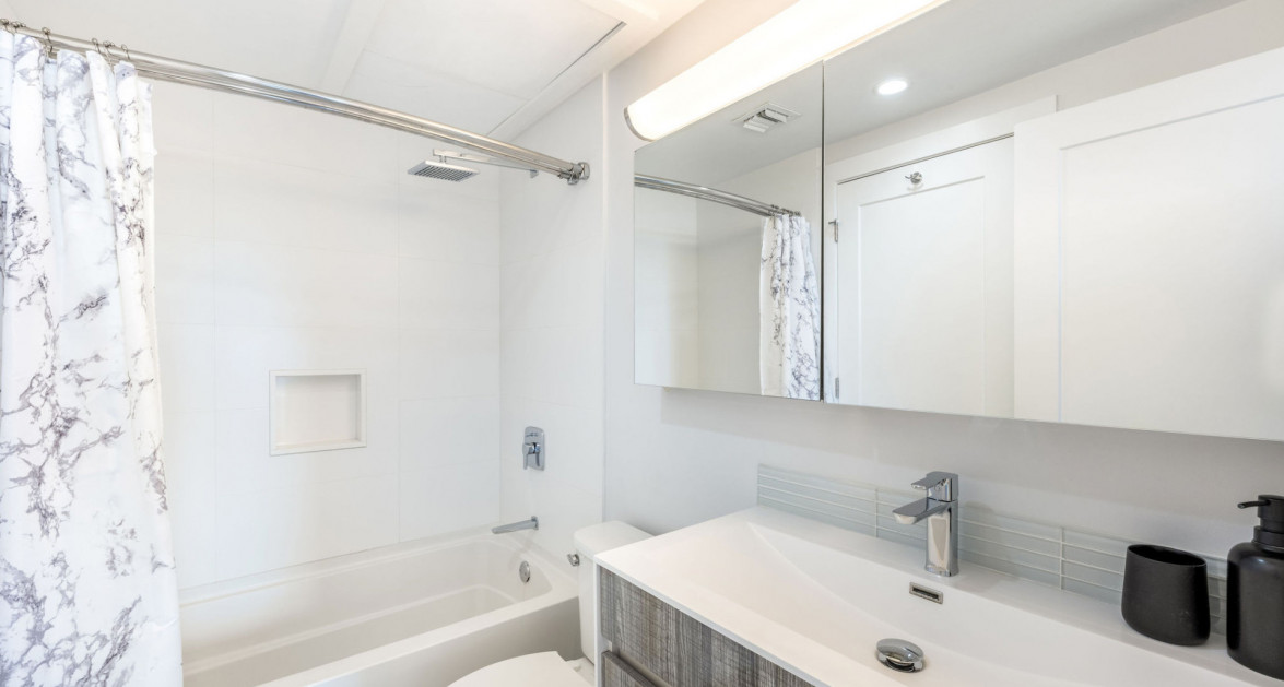 Plantation Village Seven Mile Beach Front Fully Renovated Ground Floor - Image 26