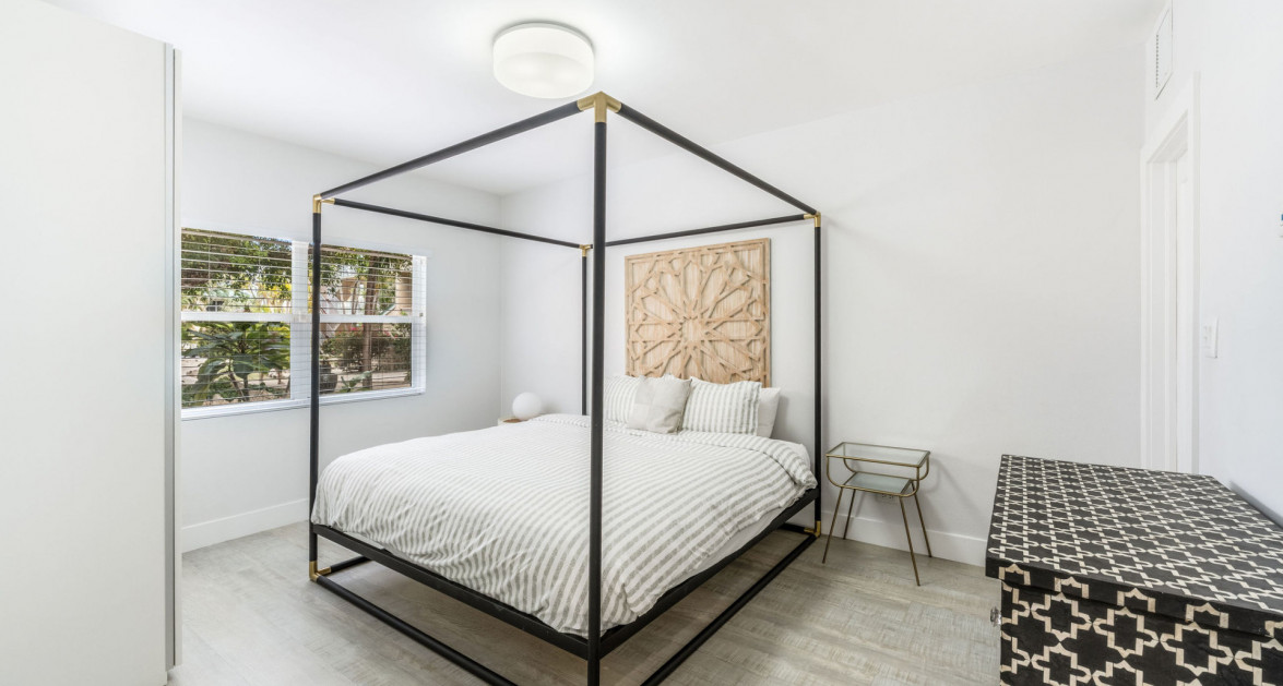 Plantation Village Seven Mile Beach Front Fully Renovated Ground Floor - Image 27