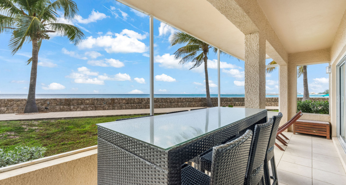 Plantation Village Seven Mile Beach Front Fully Renovated Ground Floor - Image 22