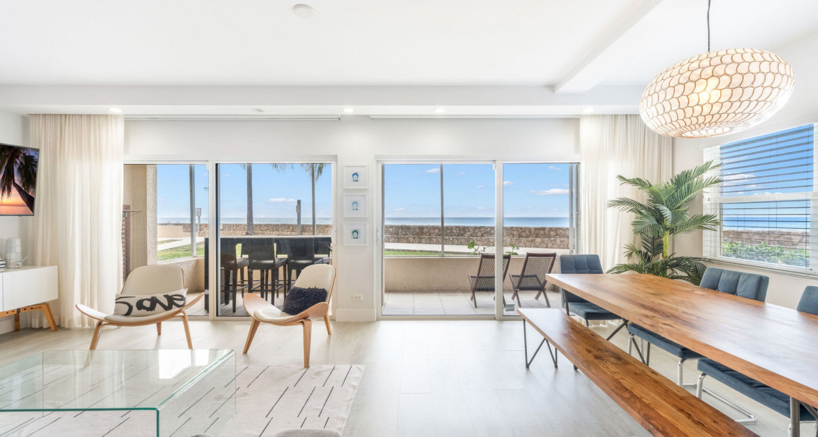 Plantation Village Seven Mile Beach Front Fully Renovated Ground Floor - Image 14