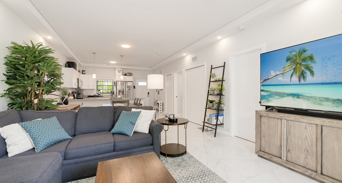 Portofino Gardens | Two Bedroom, Two Bathroom - Image 8