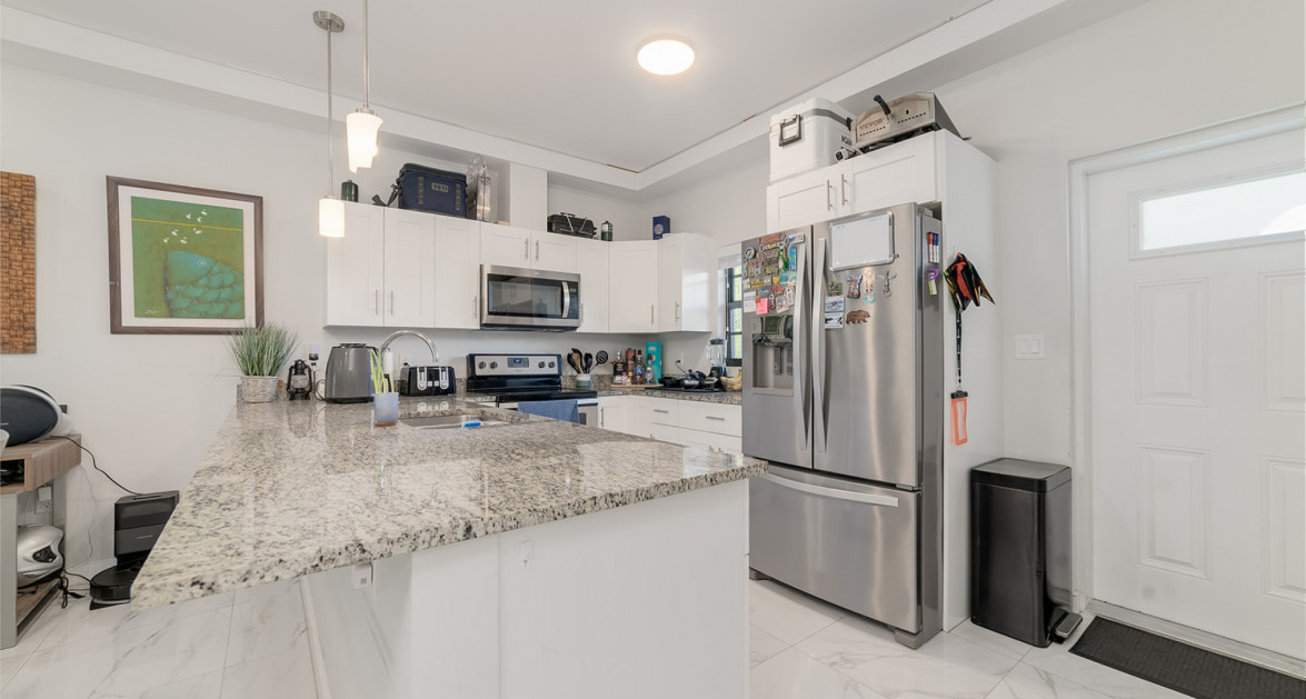 Portofino Gardens | Two Bedroom, Two Bathroom - Image 4