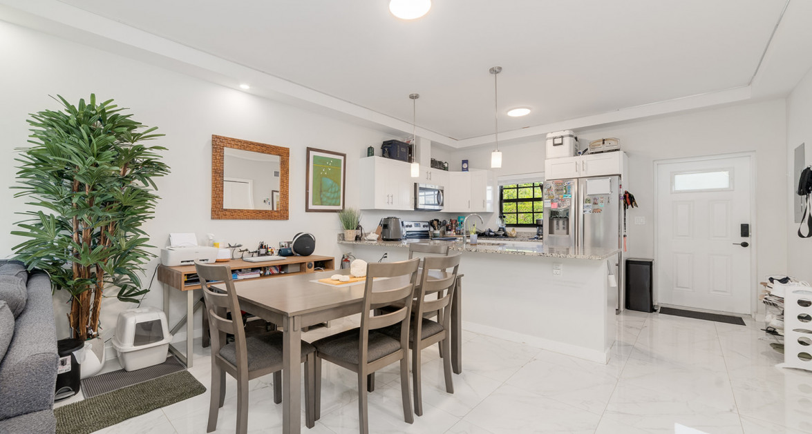 Portofino Gardens | Two Bedroom, Two Bathroom - Image 3