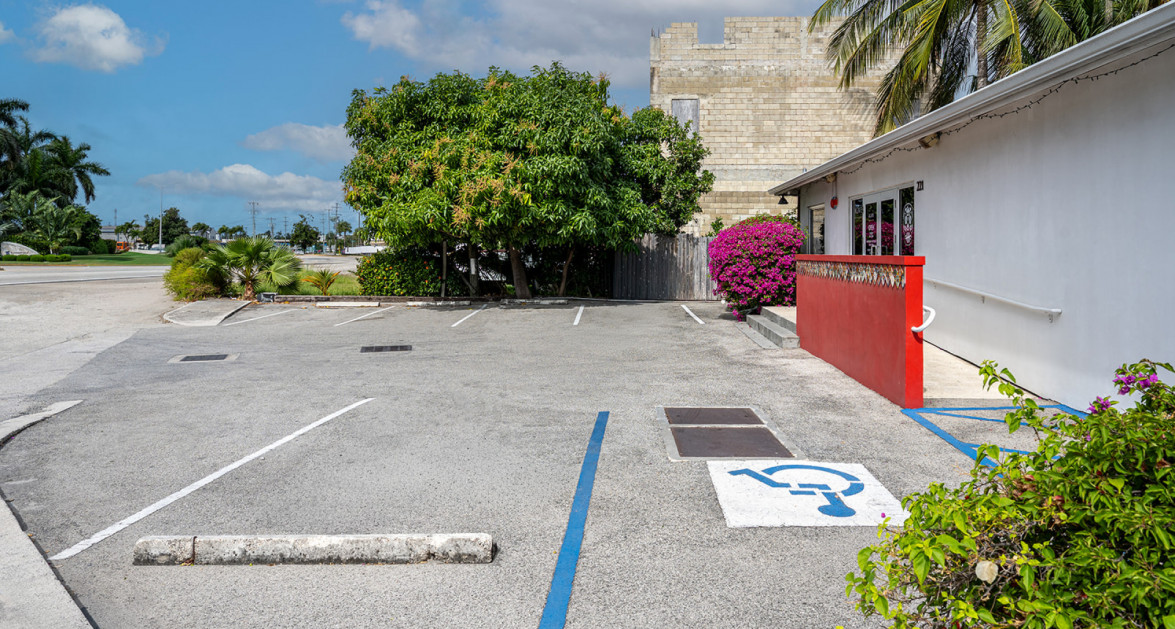Prime Restaurant Building on Bypass - Fully Fitted and ready to trade - Image 1