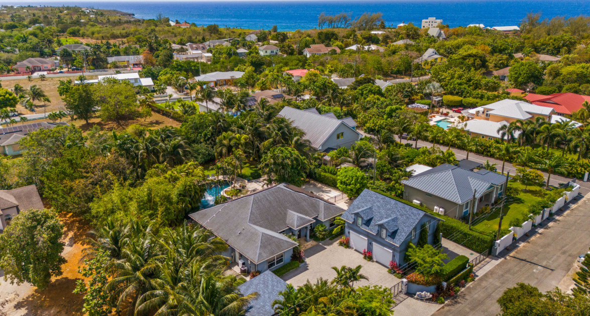 Private Savannah Sanctuary with Resort-Style Grounds and Income Potential - Image 4
