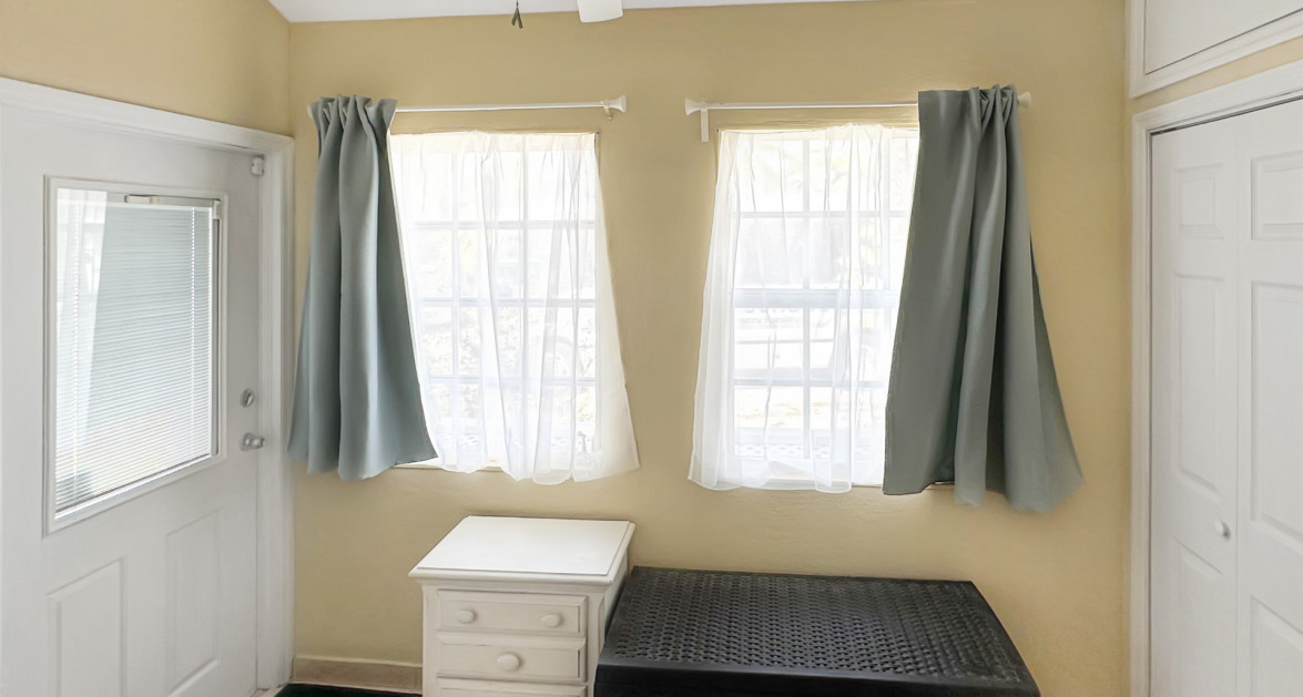 Raleigh Quay 1 bedroom condo - Image 10