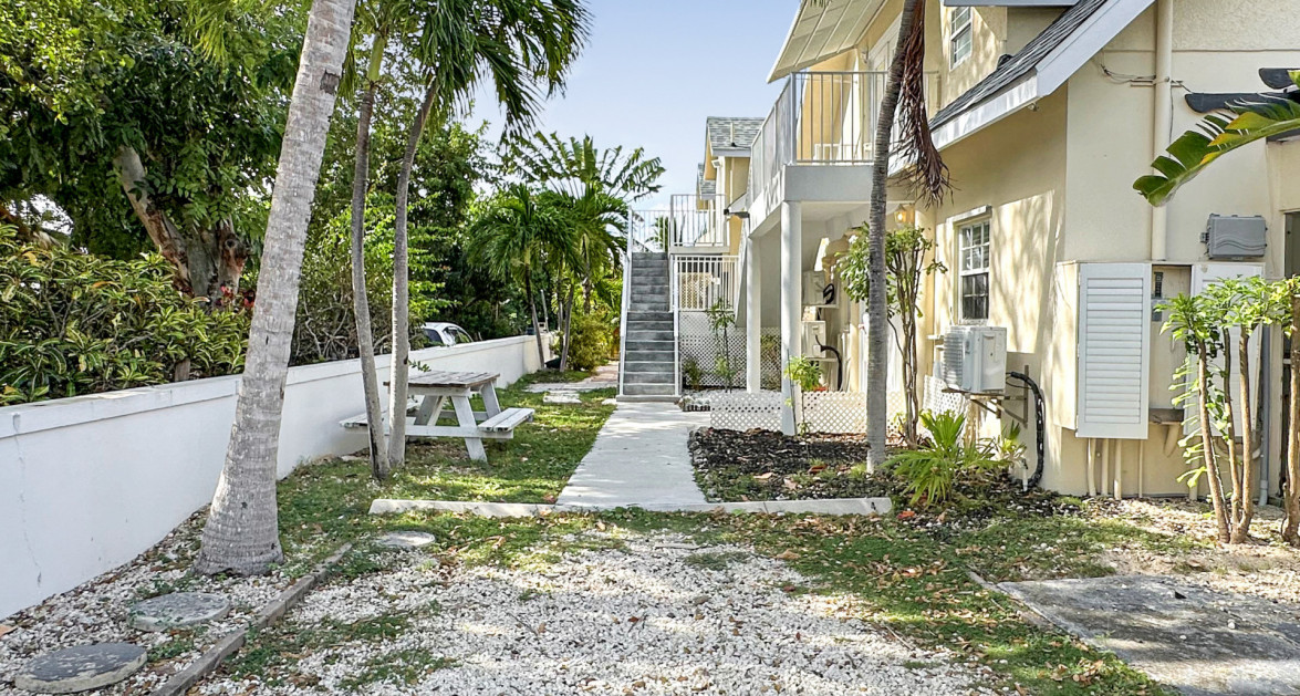 Raleigh Quay 1 bedroom condo - Image 12