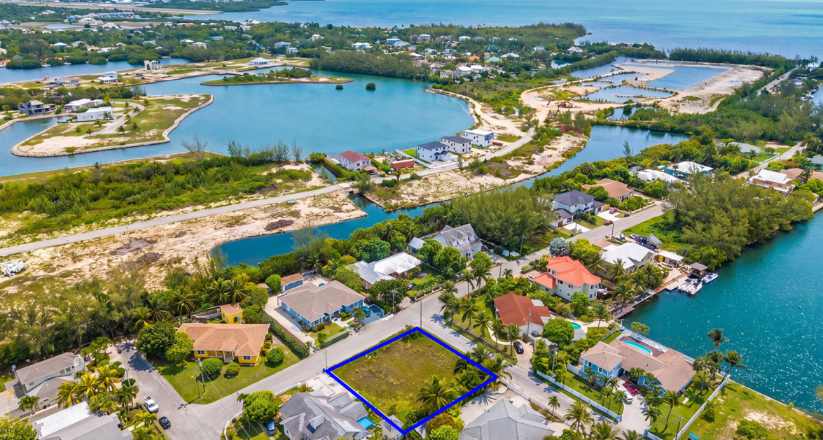 Rare Prospect Corner Lot | 0.22 Acres - Image 6