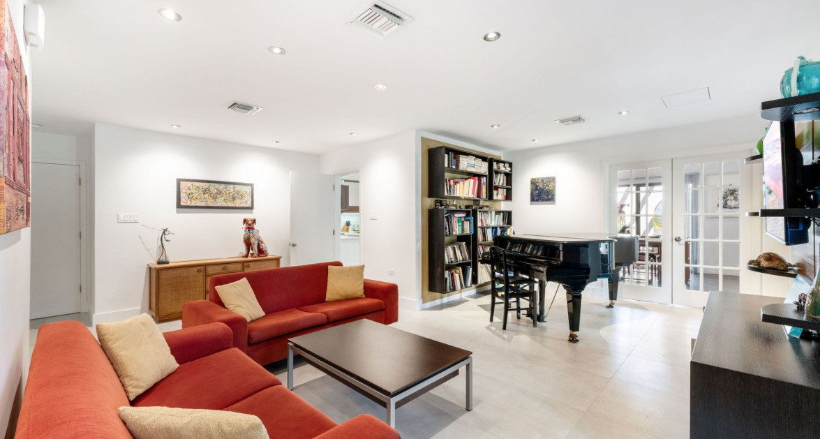 RARE SE Exposure PURE white Sand Beach RESORT - Image 14