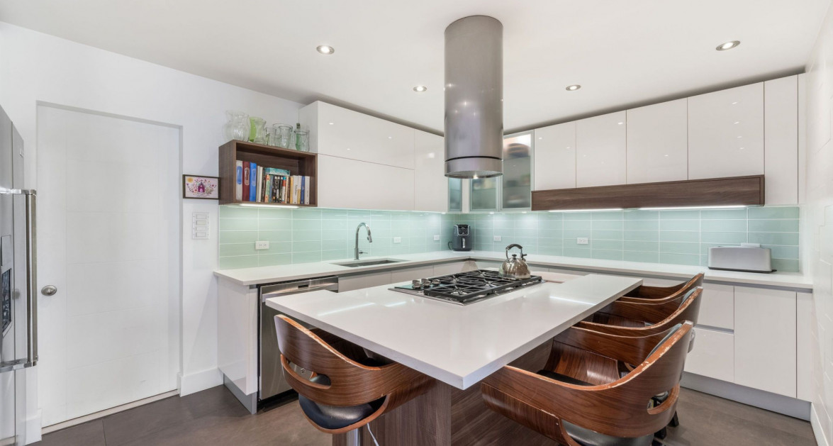 RARE SE Exposure PURE white Sand Beach RESORT - Image 8