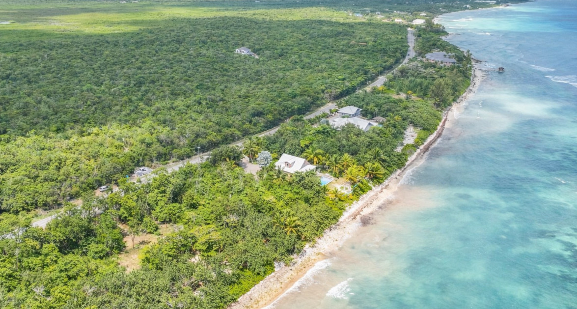 Rarely Available: Prime 0.52 Acre Oceanfront Parcel on Queen’s Highway - Image 10