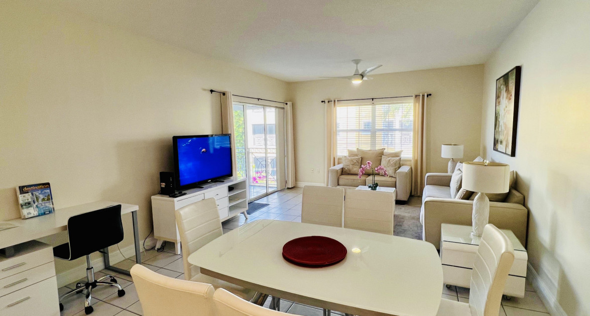 Regal Beach Club #222 - Image 3