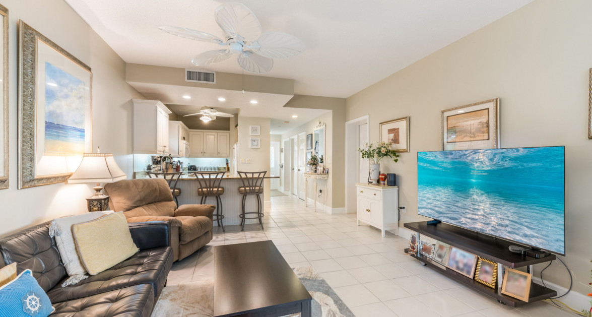 Regal Beach Club #312 - Image 4