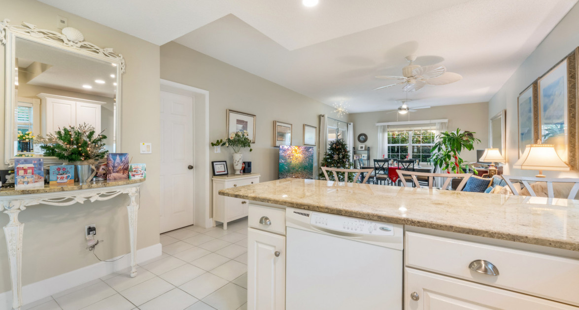 Regal Beach Club #312 - Image 9