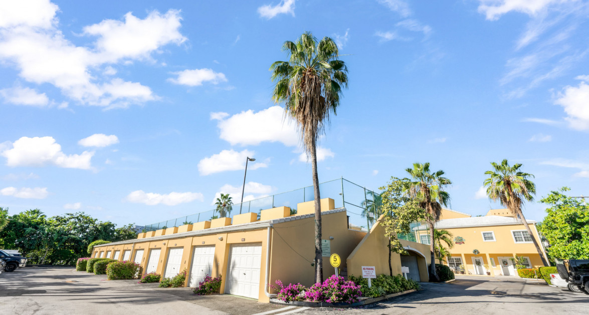 Regal Beach Club #312 - Image 11