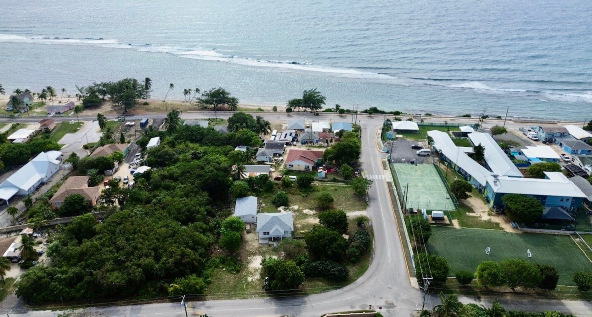 Renovated East End Home on 0.66 Acre Med Density Corner Parcel - Image 1