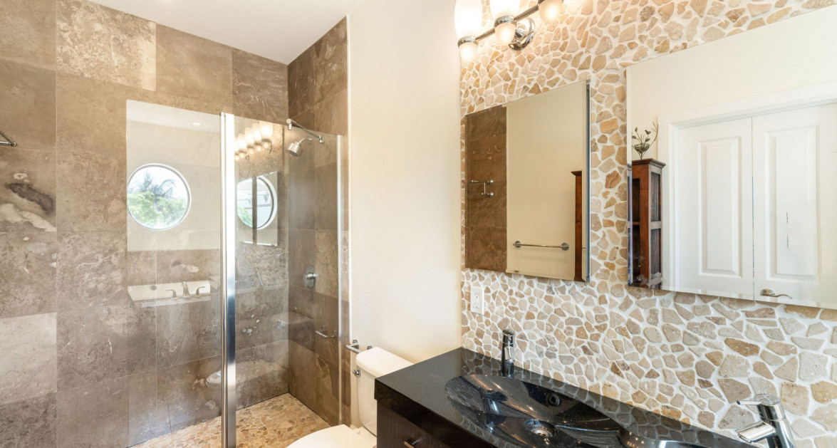 San Sebastian Upgraded 4 Bedroom Phase 2 - Image 28