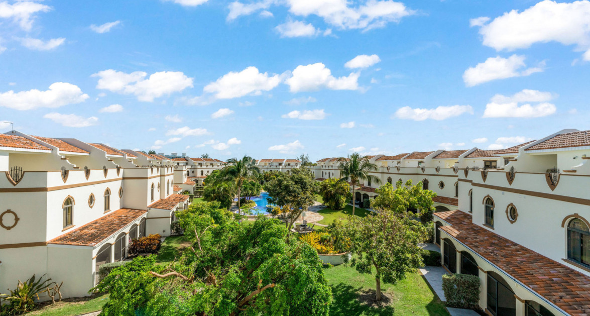 San Sebastian Upgraded 4 Bedroom Phase 2 - Image 32