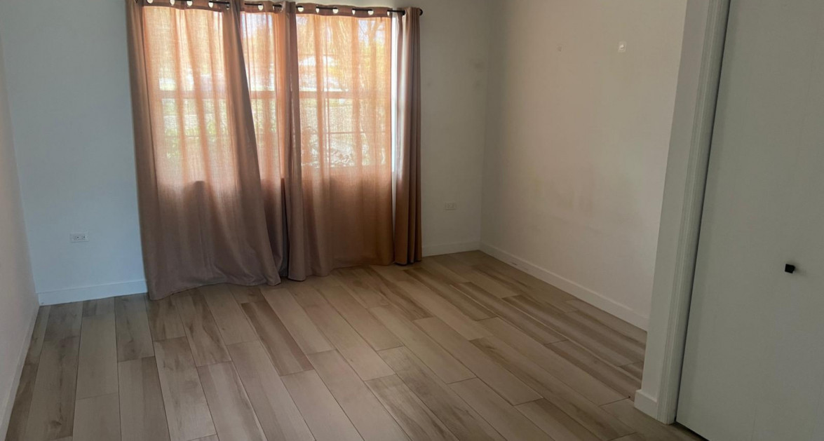 Sandalwood #3, 1 Bedroom 1 Bathroom - Image 4