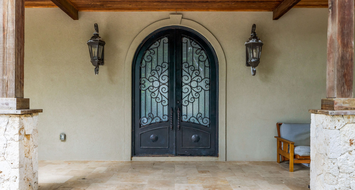 SAVANNAH 3 BED/3.5 BATH CHARMING COTTAGE HOME WITH INCOME PRODUCING UNIT - Image 7