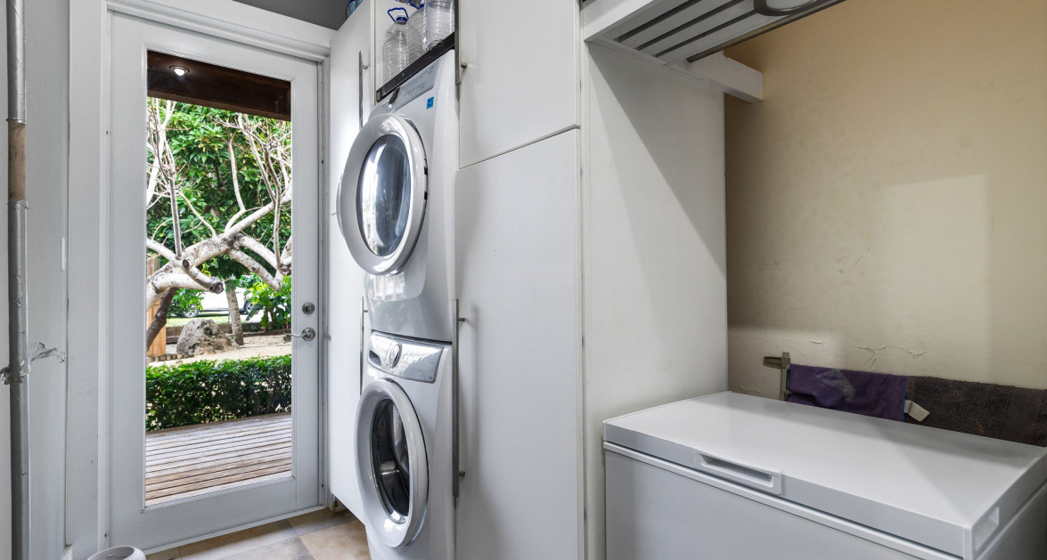 SAVANNAH 3 BED/3.5 BATH CHARMING COTTAGE HOME WITH INCOME PRODUCING UNIT - Image 15