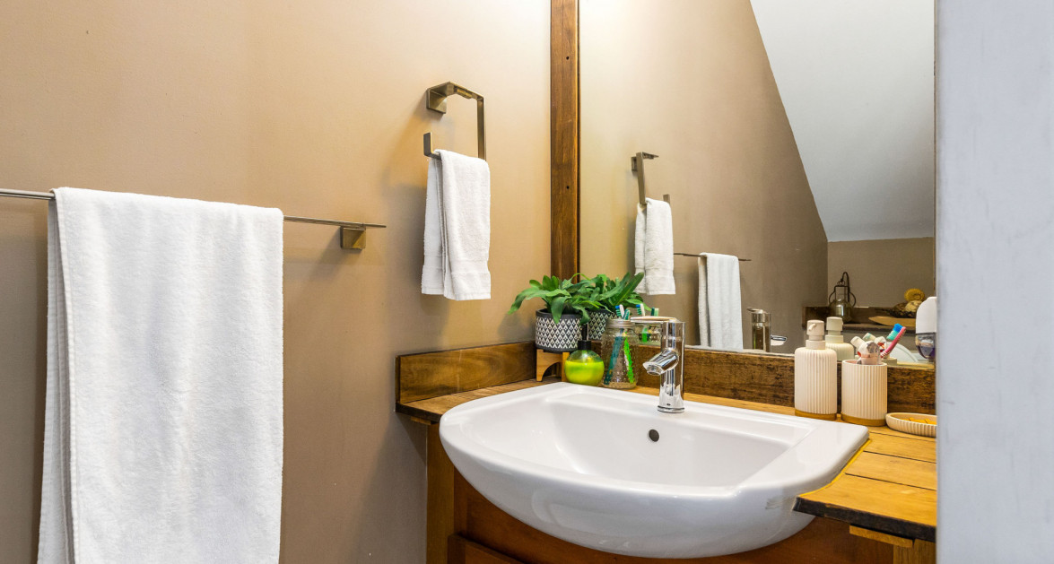 SAVANNAH 3 BED/3.5 BATH CHARMING COTTAGE HOME WITH INCOME PRODUCING UNIT - Image 11