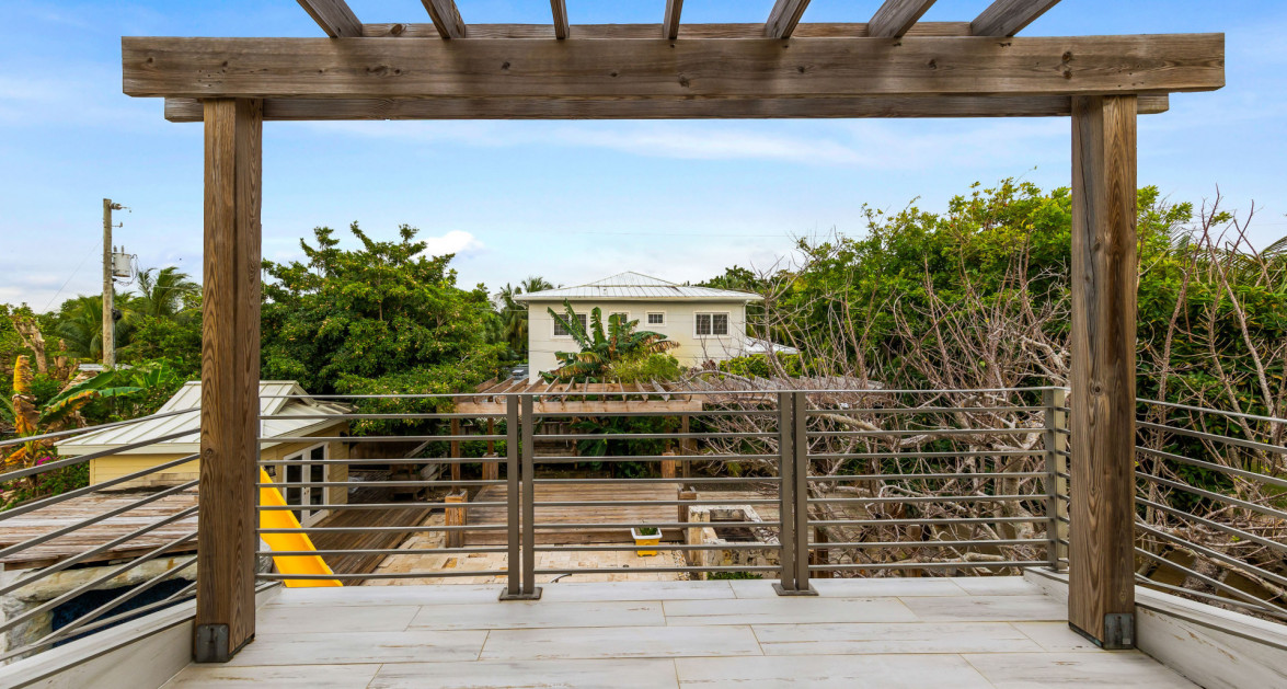 SAVANNAH 3 BED/3.5 BATH CHARMING COTTAGE HOME WITH INCOME PRODUCING UNIT - Image 20