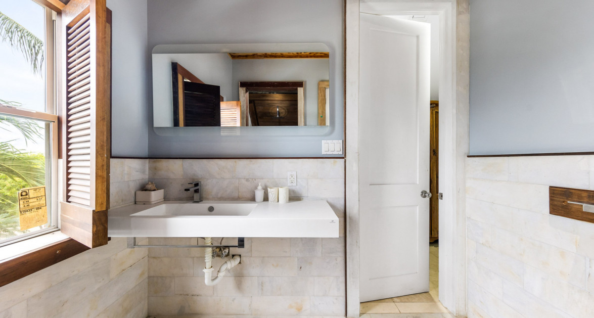 SAVANNAH 3 BED/3.5 BATH CHARMING COTTAGE HOME WITH INCOME PRODUCING UNIT - Image 21