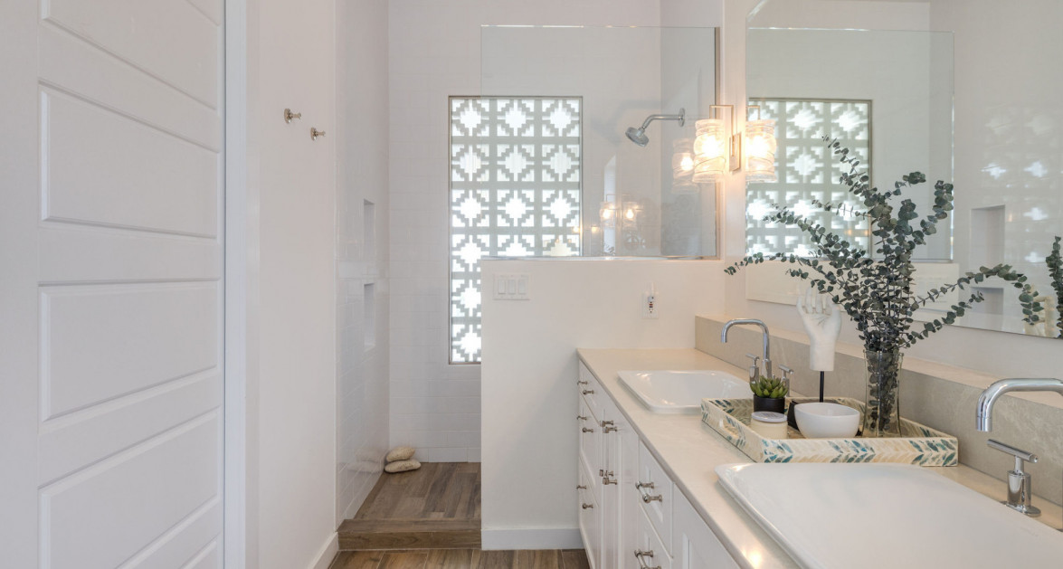 SHORE CLUB #4  Stunning Condo with unobstructed Ocean Views - Image 25