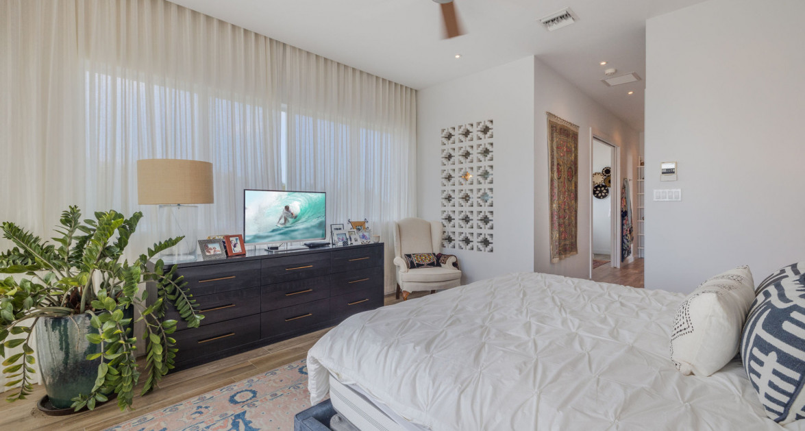 SHORE CLUB #4  Stunning Condo with unobstructed Ocean Views - Image 22