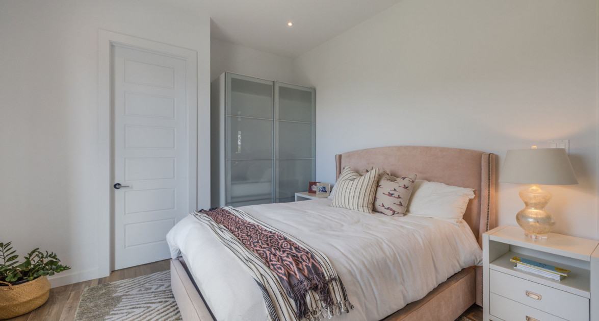 SHORE CLUB #4  Stunning Condo with unobstructed Ocean Views - Image 12