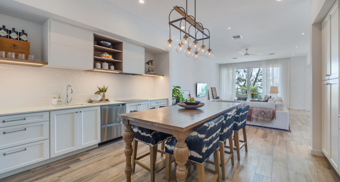 SHORE CLUB #4  Stunning Condo with unobstructed Ocean Views - Image 10