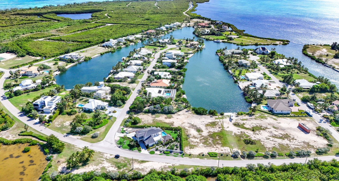 SHORES PREMIUM WATERFRONT LOT - Image 1