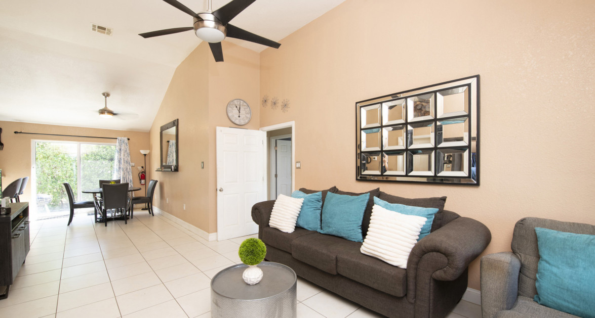 Single Family Home - 3 Bed 2 Bath - Newlands - Image 8