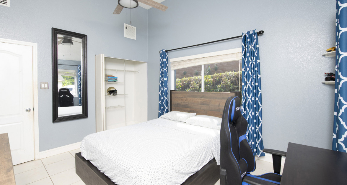 Single Family Home - 3 Bed 2 Bath - Newlands - Image 15