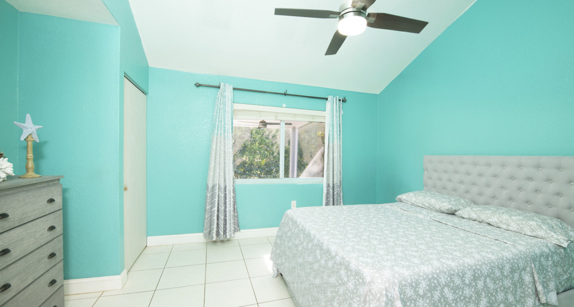 Single Family Home - 3 Bed 2 Bath - Newlands - Image 11