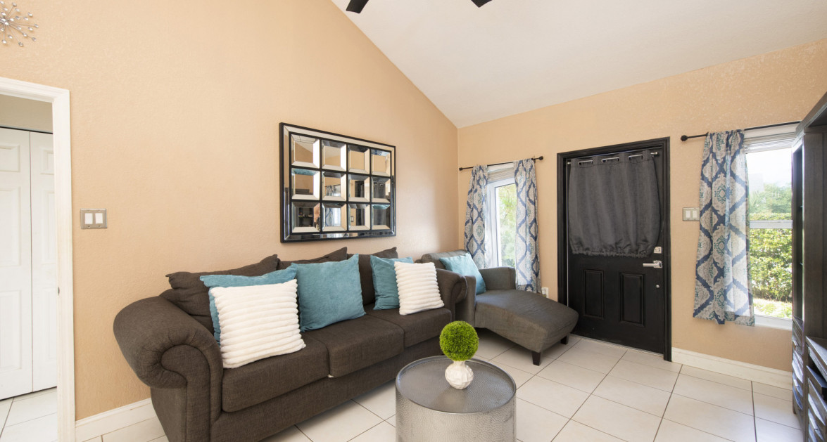 Single Family Home - 3 Bed 2 Bath - Newlands - Image 7