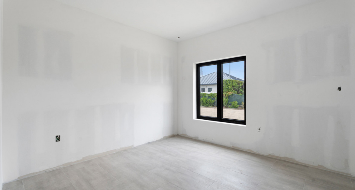 Sky Lofts #B2 (Brand New West Bay 1 Bed) - Image 20