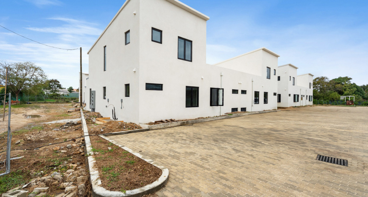 Sky Lofts #B2 (Brand New West Bay 1 Bed) - Image 24