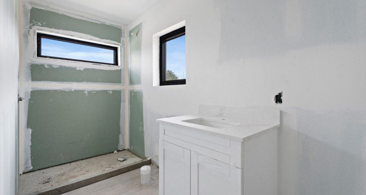 Sky Lofts #B2 (Brand New West Bay 1 Bed) - Image 19