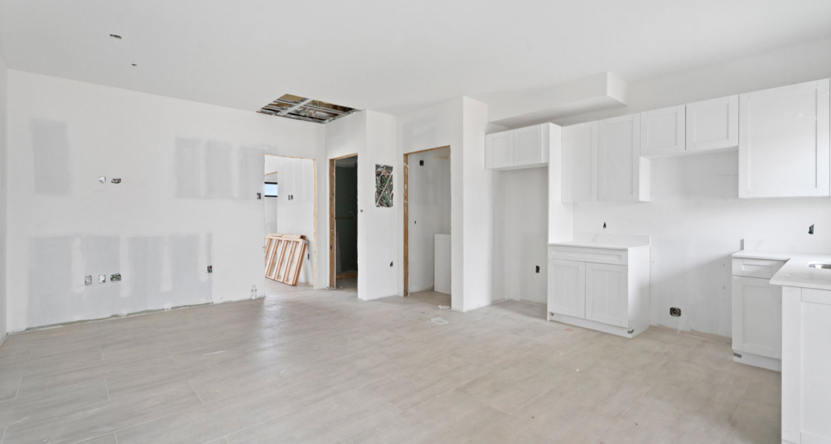 Sky Lofts #C4 (Brand New West Bay 1 Bed) - Image 24