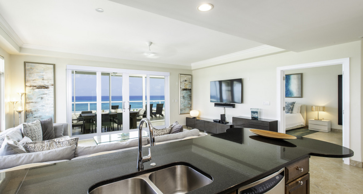 South Bay Beach Club - Premier Beachfront Residence - Image 4
