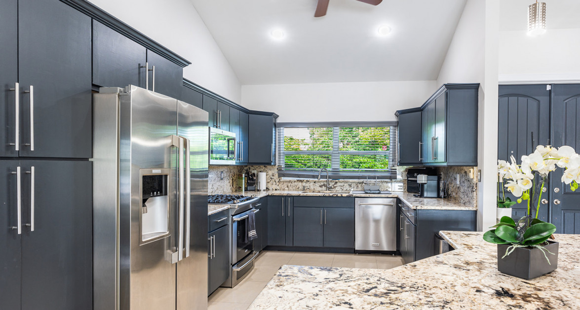 South Reach | Grand Harbour Canal Front Family Home - Image 15