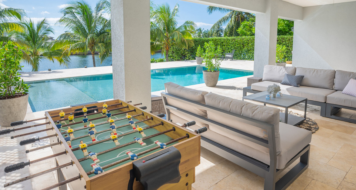 South Reach | Grand Harbour Canal Front Family Home - Image 11