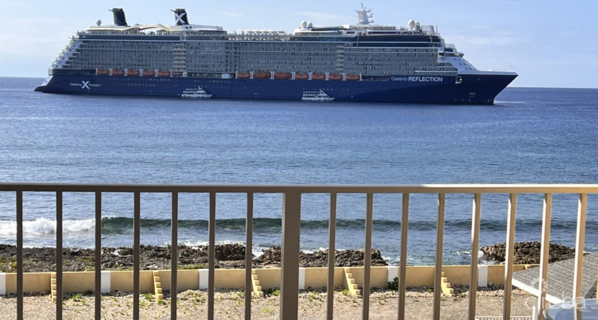 South Shore spacious 3 bedroom Seafront Penthouse - Image 15