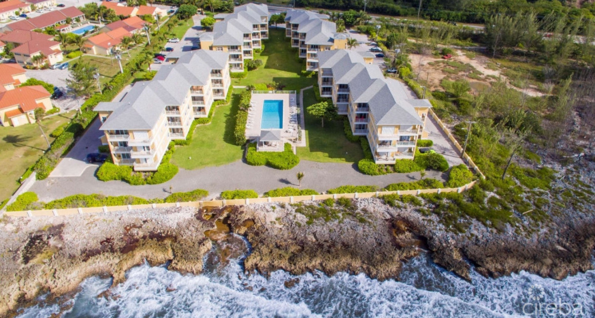 South Shore spacious 3 bedroom Seafront Penthouse - Image 3