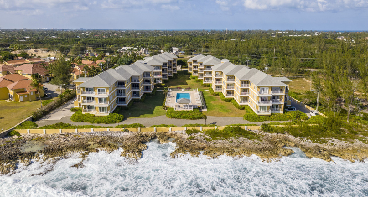 South Shore spacious 3 bedroom Seafront Penthouse - Image 11