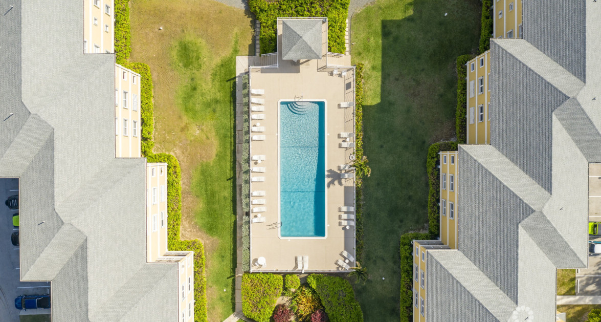 South Shore spacious 3 bedroom Seafront Penthouse - Image 5